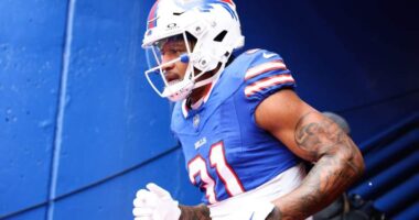 Dolphins Talking to Veteran Cornerback