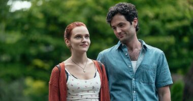 I Love 'You's Ending, but I Still Can't Get Past This One Baffling Choice the Writers Made With Joe