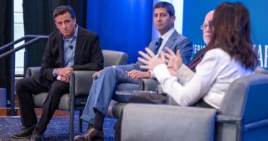 Kevin Warsh says the Fed is broken. He’s taking dead aim at Powell’s job.