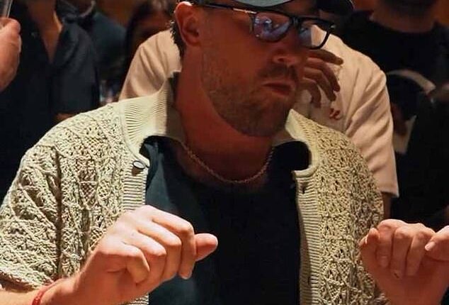Travis Kelce looked uncrecognizable in a cap and glasses at the poker table in Las Vegas