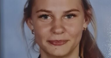 Mia Duffy, 16, was last seen about 4pm on Saturday in Maroubra in east Sydney