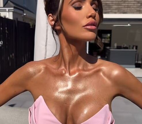 Amy Childs has sparked concern among fans on Instagram on Sunday as she showed off her recent weight loss in a glamorous pink minidress