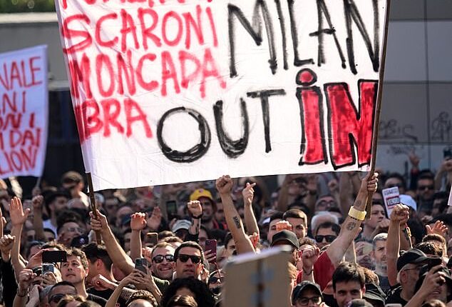 AC Milan's ultras gathered en masse to protest against their owners and directors on Saturday