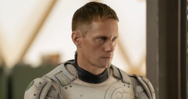 Alexander Skarsgård Is a Lovably Awkward Cyborg in Apple TV+'s Killer Sci-Fi Adaptation