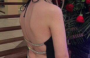 Anna Nicole Smith's daughter Dannielynn recently revealed the reason she wears her late mother's clothing