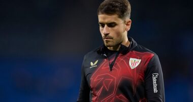 Benat Prados was forced off after coming on as a sub in Athletic Bilbao's defeat by Man United