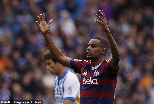 Brighton 1-1 Newcastle: Alexander Isak's last-minute penalty rescues a point for Magpies after Yankuba Minteh netted against his former club