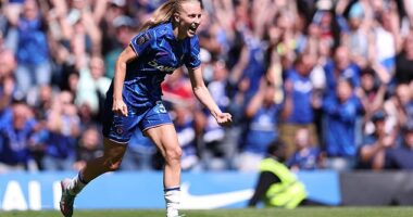 Aggie Beever-Jones stoppage time goals secured a record points total in the top-flight