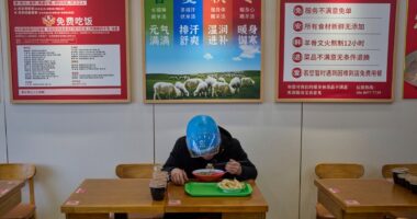 China's army of food delivery drivers get by with help from discount 'loving meals'