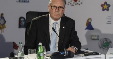 Downing Street has been accused of delaying the surrender of the Chagos Islands for fear of a backlash from Labour MPs. Pictured: Labour leader Sir Keir Starmer