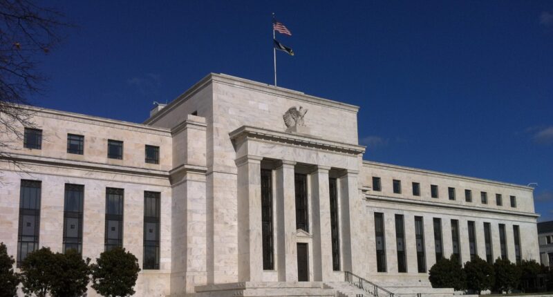 Economists Blast Bank of England Rate Cut as Too Small — While U.S. Fed Won’t Slash Rates at All.