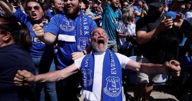 Everton 2-0 Southampton: Toffees bid emotional farewell to Goodison Park as they ease past Saints in last home game before moving into new stadium