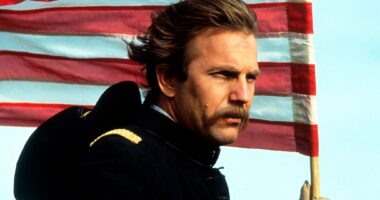 Forget Dances With Wolves, Kevin Costner's Best Western Came 13 Years Later