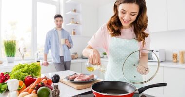Seed oils are mainly composed of unsaturated fat, primarily one type, omega-6 fatty acids. Detractors claim that high amounts of omega-6s relative to heart-healthy omega-3s drive up rates of inflammation in the body