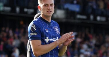 Liam Delap will reportedly undergo a medical at Chelsea on Monday ahead of his move to the Blues