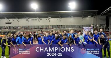Chelsea secured their sixth consecutive Women's Super League title with a 1-0 victory at Man United
