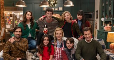 Michelle Pfeiffer Is a Holly Jolly Icon in First 'Oh. What. Fun.' Sneak Peek