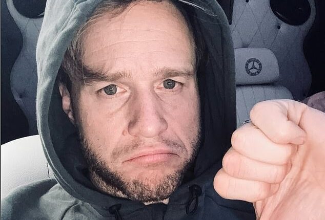 Olly Murs has cancelled his weekend gigs in Birmingham and Manchester after being struck down with illness
