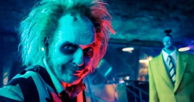 One Line From Beetlejuice Beetlejuice Quietly Sets Up More Movies After Tim Burton's Beetlejuice 3
