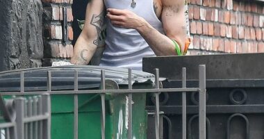 Pete Davidson was not looking his red carpet ready self when he popped his head out of his New York City apartment on Friday