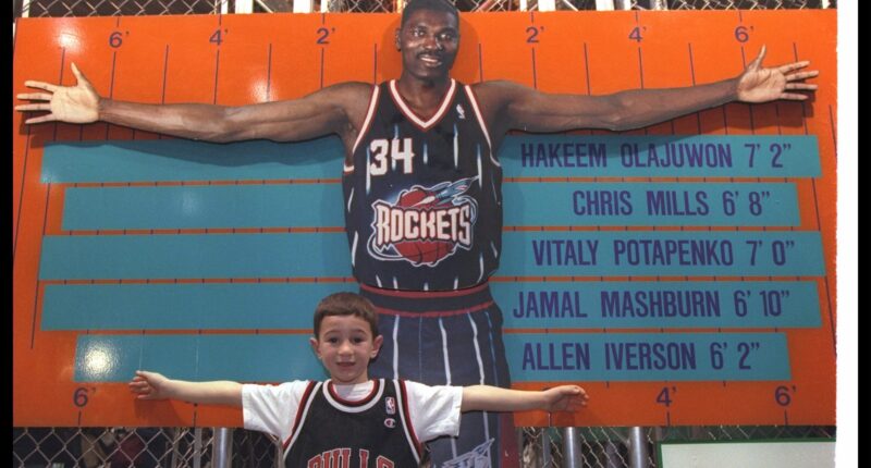 Rockets Flip Youth for Hakeem Olajuwon Understudy in Blockbuster Trade Proposal
