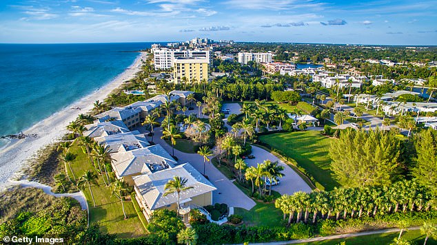 The city¿s social scene and cultural offerings provide a sophisticated yet relaxed lifestyle