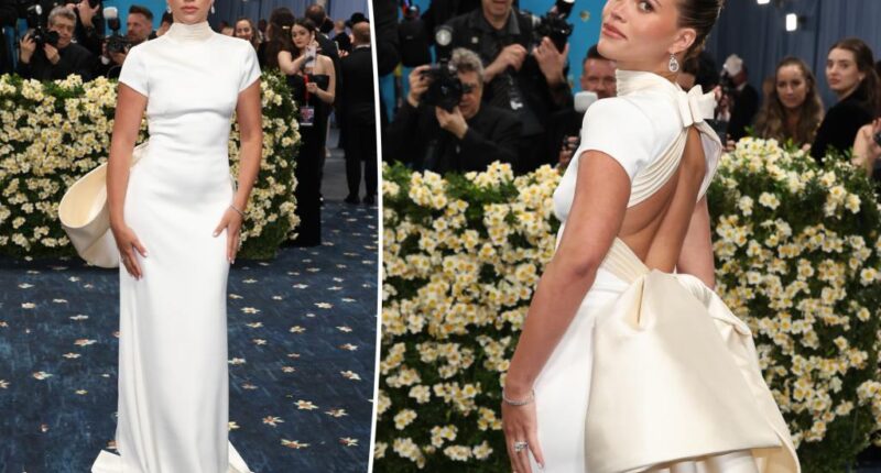 Sofia Richie's Met Gala 2025 gown is tied with a bow