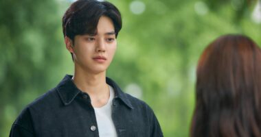 Song Kang's First Netflix K-Drama Came Out 6 Years Ago Is Much Darker Than You Remember
