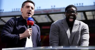 Gary Neville has claimed that Manchester United need to sell 'eight to 10 players'