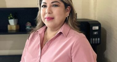 Yesenia Lara Gutierrez, representing Mexico 's ruling Morena party, was gunned down in the eastern Mexican state of Veracruz on Sunday night