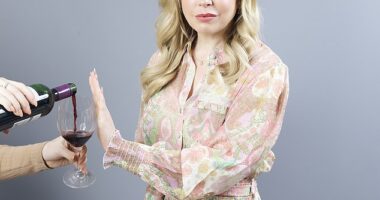 I stopped drinking in 2019 after a lifetime of binging, writes Julie Cook