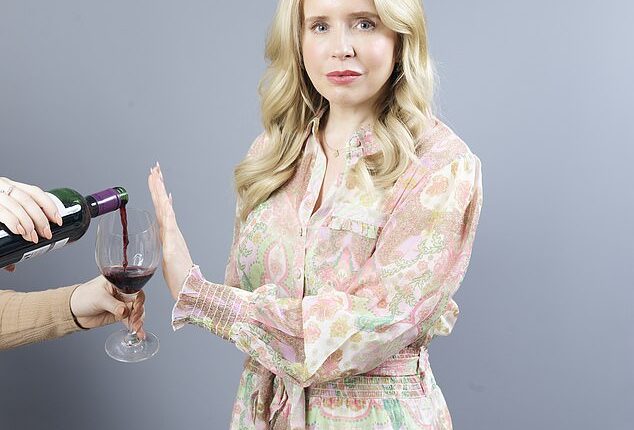 I stopped drinking in 2019 after a lifetime of binging, writes Julie Cook