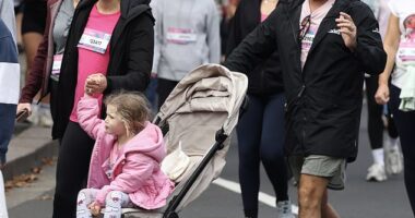 Today show host Karl Stefanovic joined his wife Jasmine and hundreds of others in Sydney for the Mother's Day Classic walk on Sunday