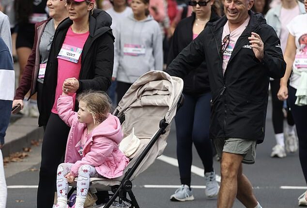 Today show host Karl Stefanovic joined his wife Jasmine and hundreds of others in Sydney for the Mother's Day Classic walk on Sunday