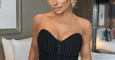 Influencer Saffron Barker , 24, described being 'upset and scared' when she found out that she had traction alopecia at the end of 2022