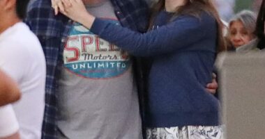 Violet Affleck, 19, has decided to atone for the sin of being born to rich, beautiful parents by doing her best Greta Thunberg impression. (Violet is pictured with her father Ben Affleck).