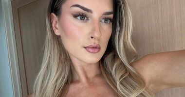 A woman who asked ChatGPT to help her enhance her appearance by deciding what makeup she should use, what color to dye her hair, and how to dress has left the internet stunned