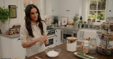 Meghan Markle making her bath salt mixture on her Netflix show With Love, Meghan