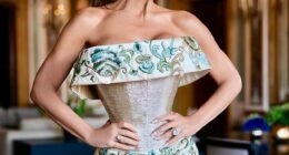 Lauren Sánchez stepped out in a Schiaparelli gown that she paired with a stunning sparkler