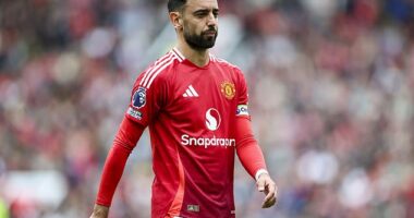 Bruno Fernandes has reportedly turned a stunning proposal from Saudi giants Al-Hilal