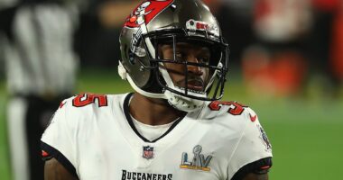 Bucs Trade Pitch Sends $52 Million Vet to Raiders for Cap Relief