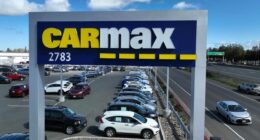 CarMax sees strong used-car demand in the wake of tariffs. The stock is climbing.