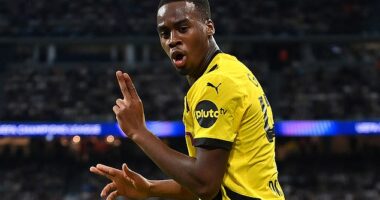 Chelsea are to make an improved offer for Borussia Dortmund winger Jamie Gittens