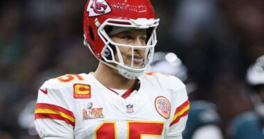 Chiefs' Patrick Mahomes Gets Subtle Reminder From QB Legend