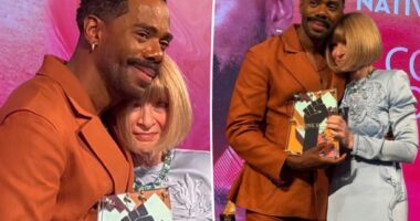 Colman Domingo tears up after Anna Wintour presents award