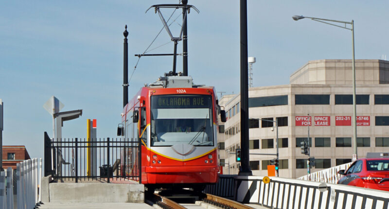 DC Democrats Spent Over $200 Million on Streetcars. Now They’re Replacing Them With Buses.