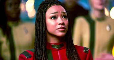 Discovery's Sonequa Martin-Green Reveals Which Previous Captains She Hopes To Crossover With