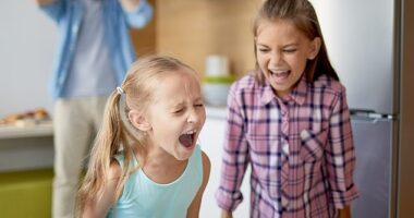 A child psychologist has revealed five phrases that parents should never use if they want well-behaved children (stock image)
