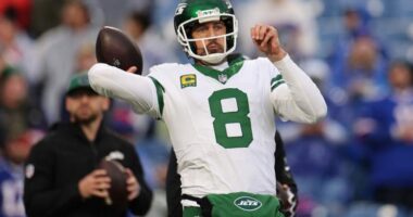 Former Jets QB Defends Aaron Rodgers' Play in 2024