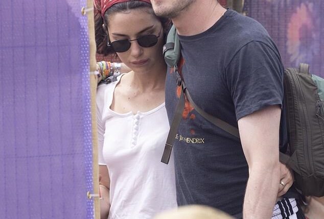 Paul Mescal was spotted in Glastonbury festival¿s VIP area draping his arm around his girlfriend Gracie Abrams